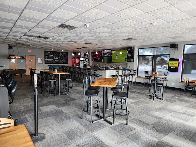 Opinii despre The BullPen Bar & Slots în Rockford - Hospitality and gastronomy