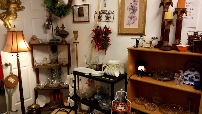 Comentarii opinii despre Dawn's New Beginnings resale and consignment Flea Market