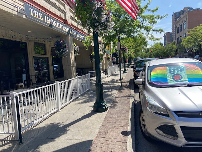 Comentarii opinii despre Iron Horse