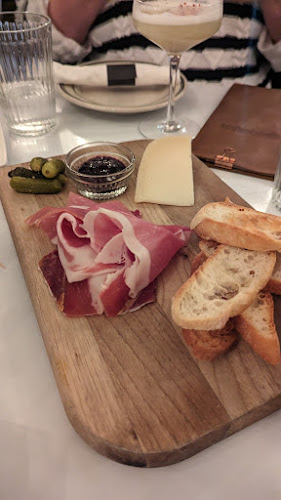 2229 N Charles St, Baltimore, MD 21218