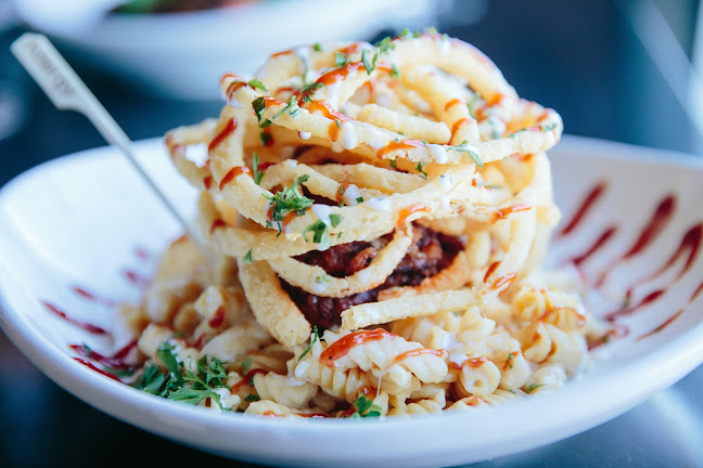 1 Crossgates Mall Rd, Albany, NY 12203