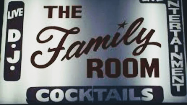 Opinii despre The Family Room Night Club în Hawthorne - Hospitality and gastronomy