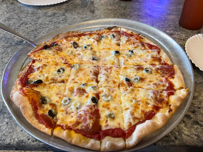 Charlie & Millie's Pizza House - Hospitality and gastronomy