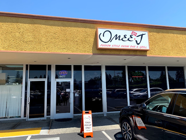 Omee J Fusion Sushi Bar & Grill