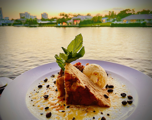 Juniper On The Water - Hospitality and gastronomy