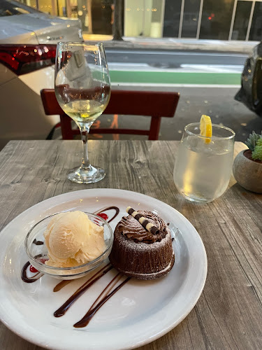 213 SE 1st St, Miami, FL 33131, United States