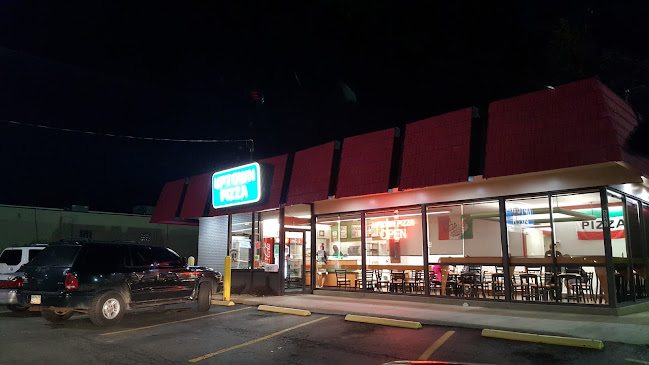 Uptown Pizza - Hospitality and gastronomy