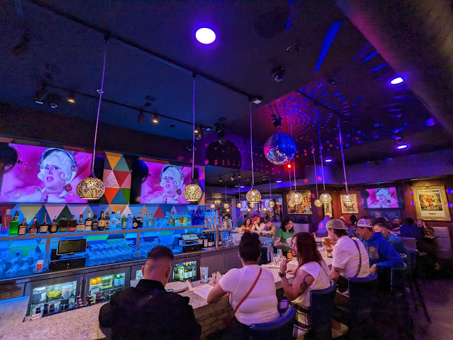 Comments and reviews of Roscoe’s Bar & Burgers