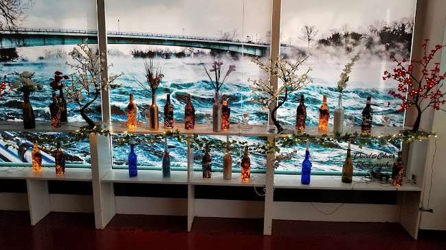 Opinii despre Luvmore Wines în Niagara Falls - Hospitality and gastronomy