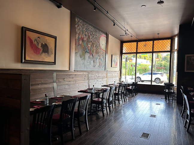 Bocado Tapas Wine Bar - Hospitality and gastronomy