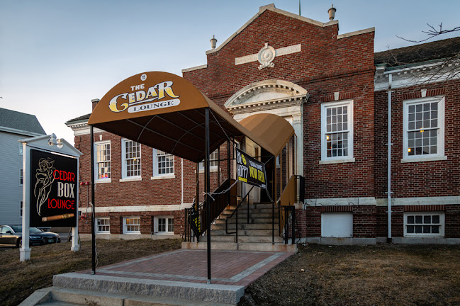 Cedar Box Lounge - Hospitality and gastronomy