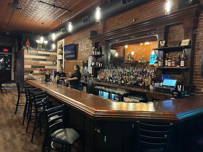 221 N Main St, St Charles, MO 63301, United States