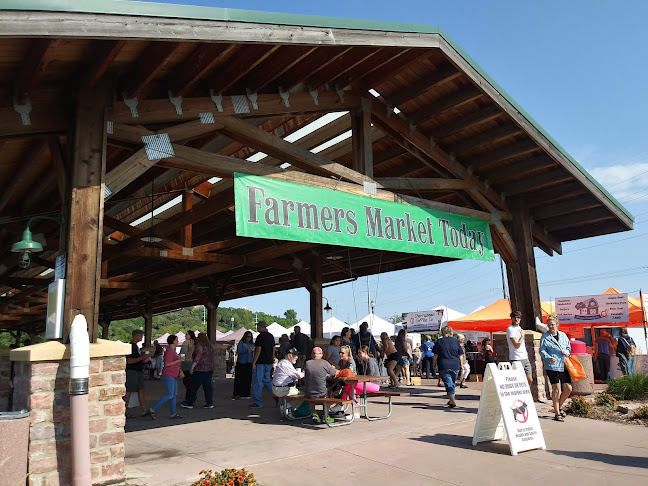 Falls Park Farmers' Market