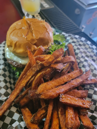 Comentarii opinii despre Carytown Burgers & Fries