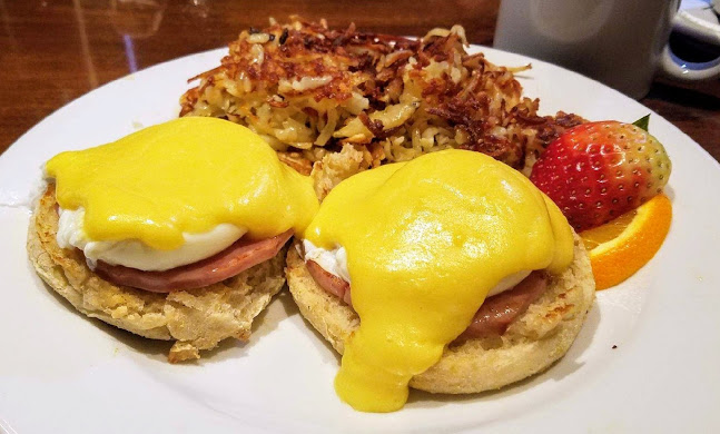 Postcards American Bistro - Hospitality and gastronomy