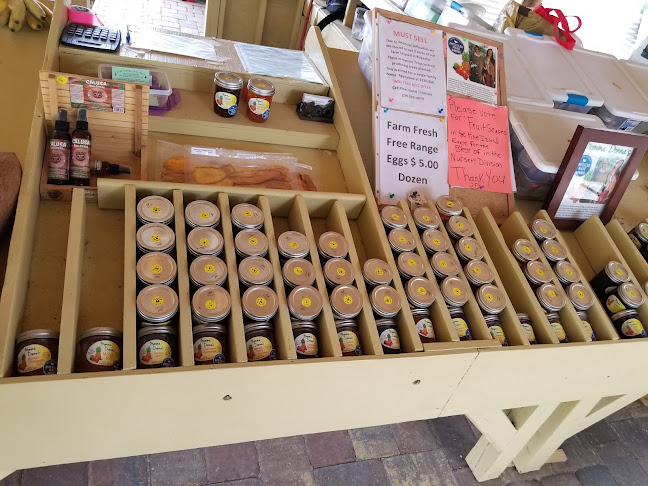 Pine Island Tropical Fruit Market - Bokeelia