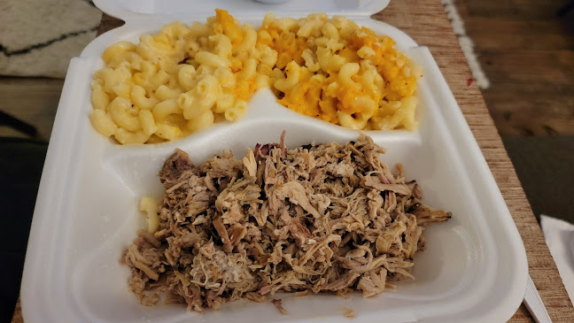 Comentarii opinii despre C&J's Bar-B-Que