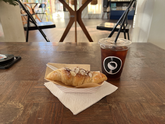 Opinii despre Vice Versa Coffee & Vinyl Records în San Antonio - Hospitality and gastronomy