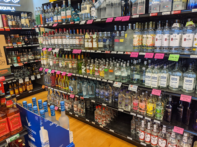 Macadam Liquor - Hospitality and gastronomy