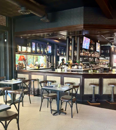 Chess Park Lounge - Hospitality and gastronomy