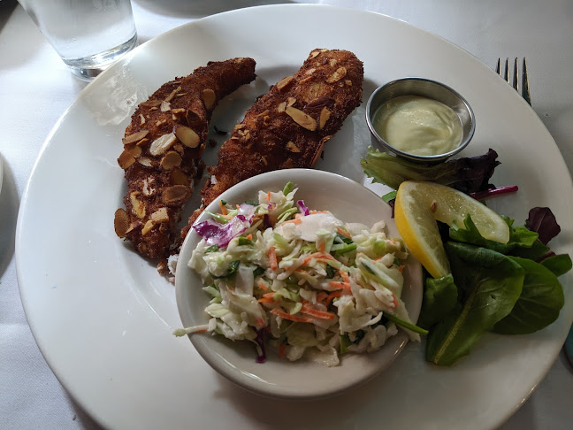 Paula's On Main - Hospitality and gastronomy