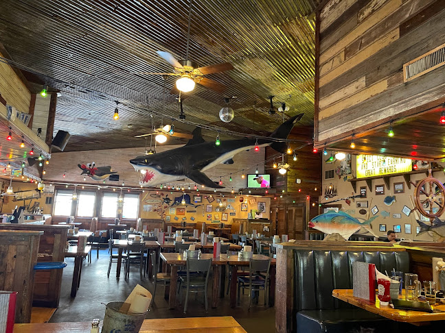 Joe's Crab Shack - Hospitality and gastronomy
