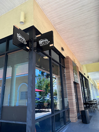 Eskina Restaurant & Bar