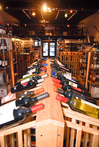 Vaso De Vino Wine Market - Asheville