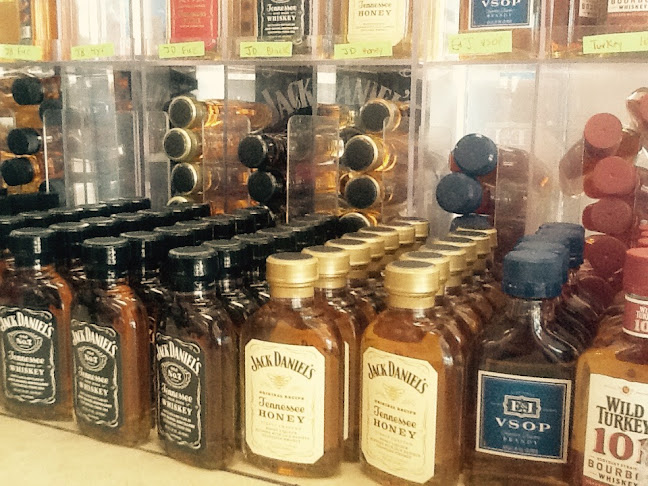 Comentarii opinii despre Madison South Liquor & Wine
