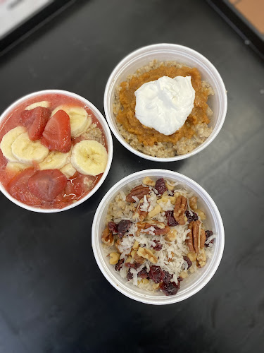 Ma'ama Tee's Cookin & Catering - Hospitality and gastronomy