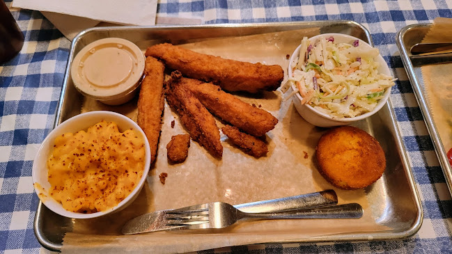 Opinii despre Mark's Feed Store în Louisville - Hospitality and gastronomy