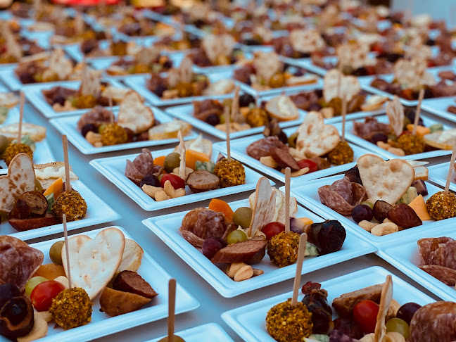 Opinii despre A Thumbs Up Catering în Clovis - Hospitality and gastronomy