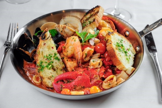 Mare Oyster Bar - Boston