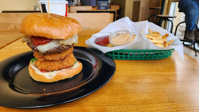 Opinii despre Krave kobe burger grill în Lake Forest - Hospitality and gastronomy