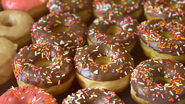 Arnold's Donuts and Coffee - Colorado Springs