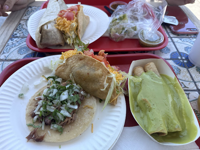 Mexicatessen - Hospitality and gastronomy