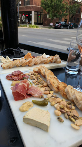 Comentarii opinii despre Lush Food & Drink - Roscoe Village