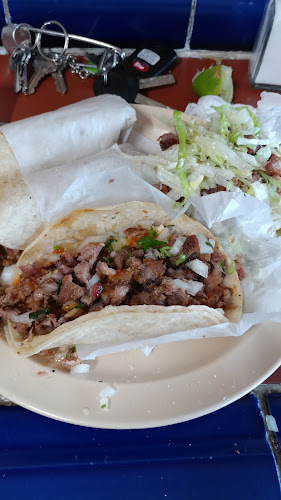 Apache's Carnes Al Carbon - Huntington Park