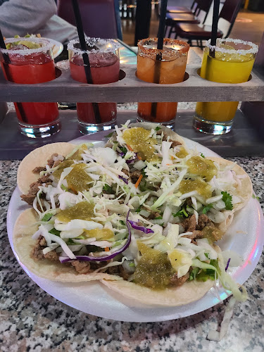 Comentarii opinii despre The Etiwanda Roadhouse Bar & Grill