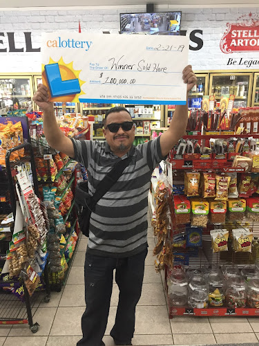 Opinii despre L&M Liquor Jug în Los Angeles - Hospitality and gastronomy