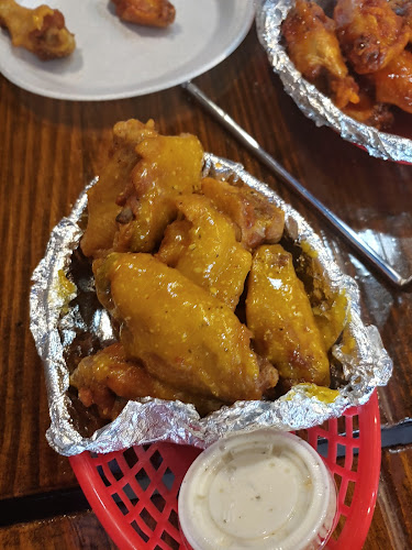 Comentarii opinii despre Crooked Feathers Pizza & Wings - O'Fallon