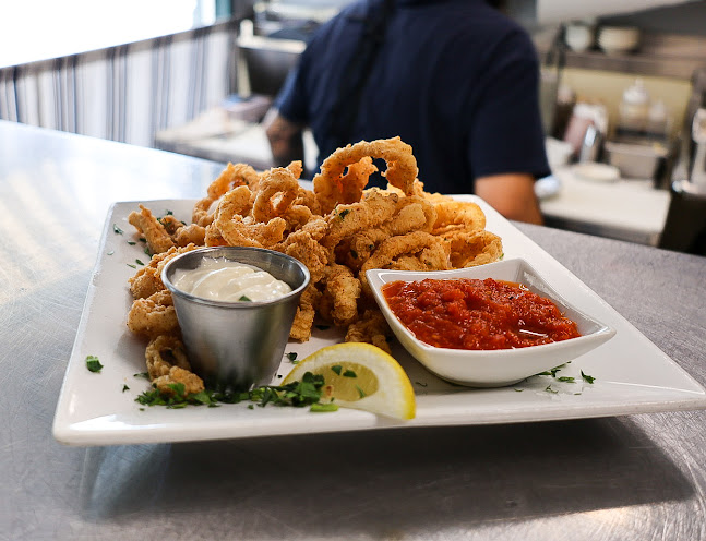 Reviews of Paula's On Main in Fort Wayne - Hospitality and gastronomy