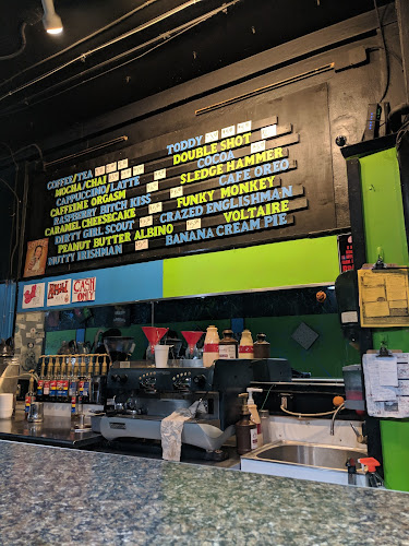 Opinii despre Common Grounds Coffee Shop în Cleveland - Hospitality and gastronomy