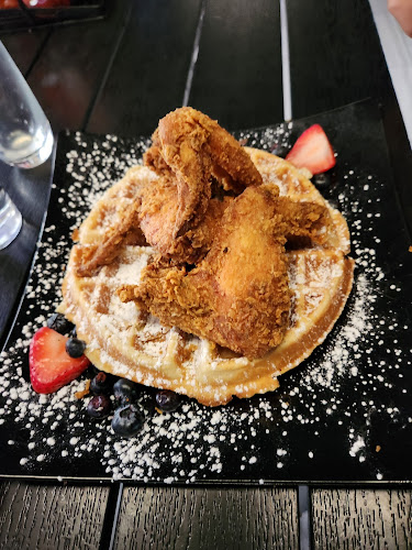 Fin & Feathers - Atlanta