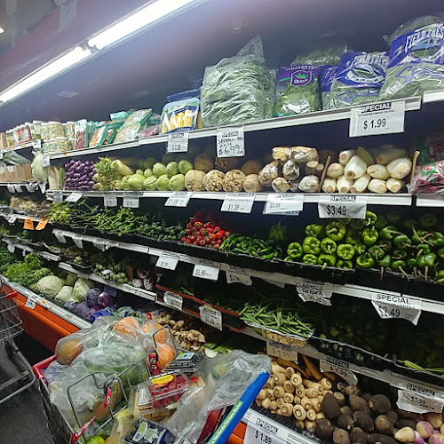 La Hacienda Farmer's Market - Hallandale Beach