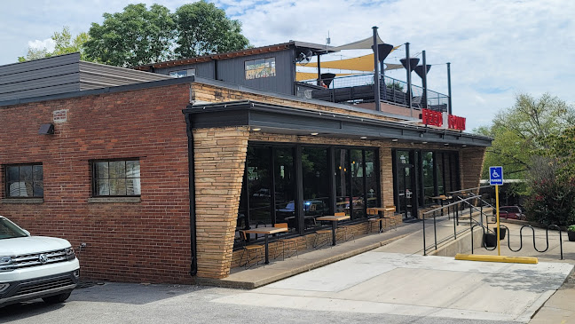 Comentarii opinii despre Feed and Folly