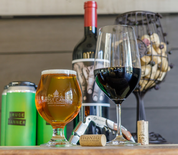 BIN 605 Wine Beer & Tapas Bar - Hospitality and gastronomy