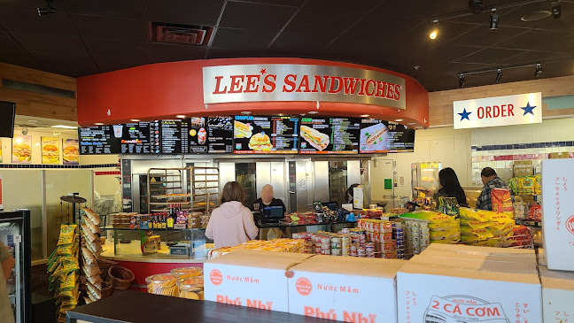 Lee's Sandwiches - Hospitality and gastronomy