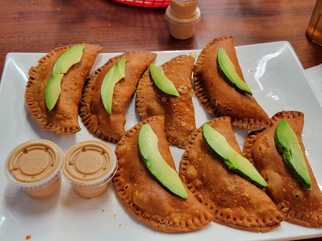 3111 W Montrose Ave, Chicago, IL 60618, United States