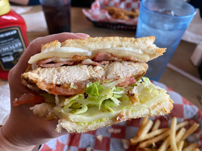 Boat House Grill - Lake Havasu City